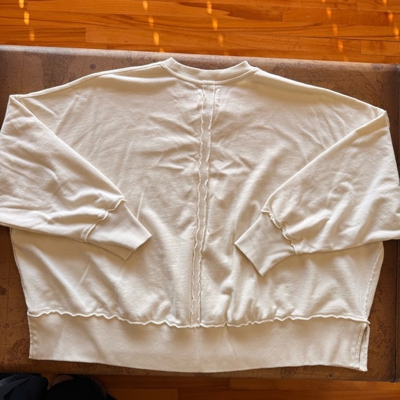 AE Big Hug Graphic Crew Neck Size Large - Picture 8 of 9